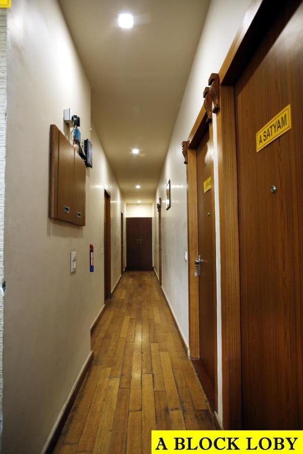 Hotel L'Avenir Rohtak Exterior photo