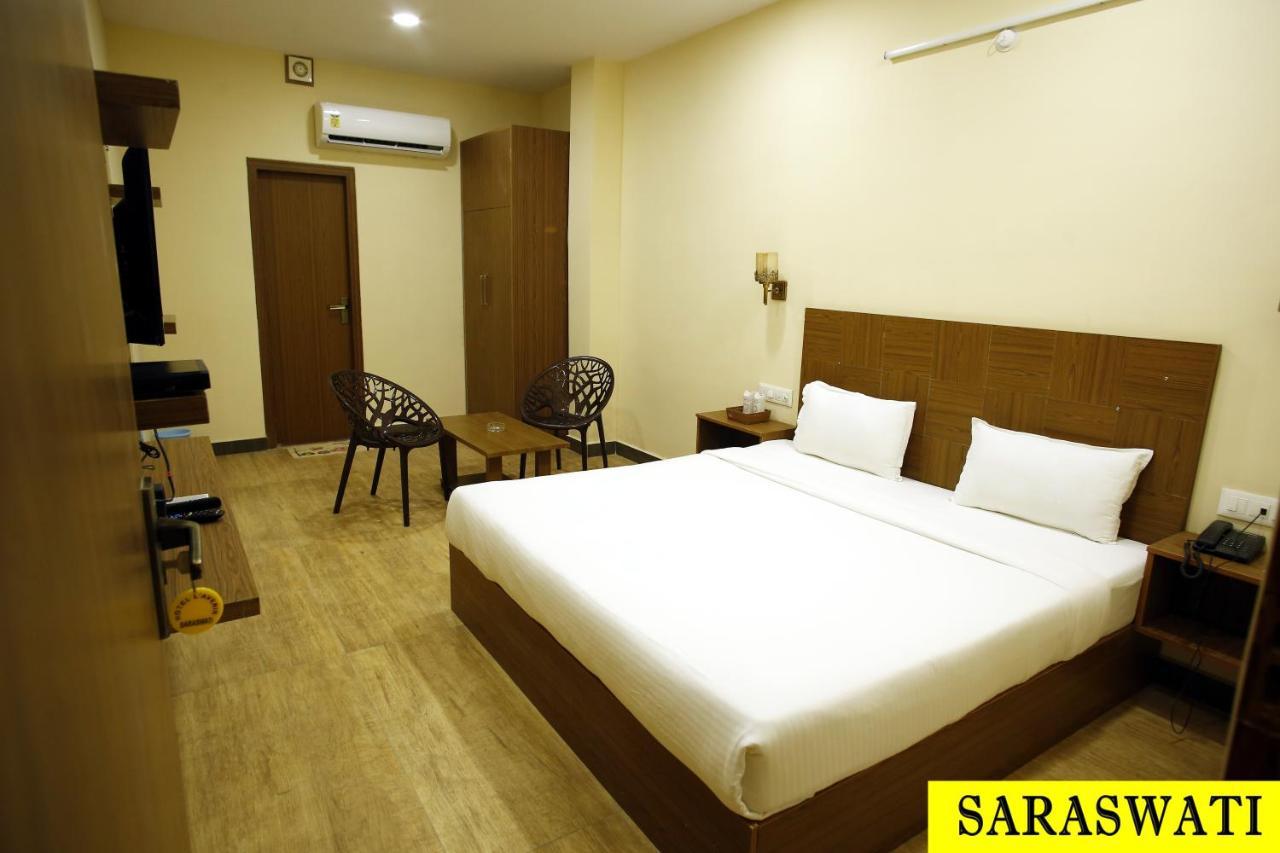 Hotel L'Avenir Rohtak Exterior photo